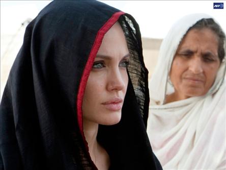  Известная голливудская звезда Анджелина Джоли назначена специальным представителем ООН