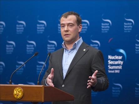  Медведев подписал директиву о назначении Сечина председателем правления 