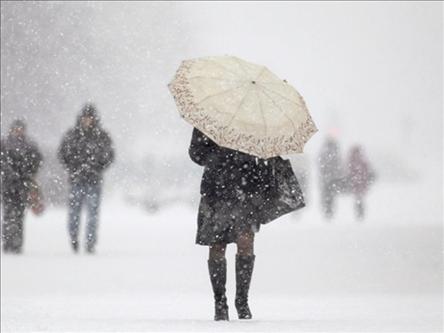  На Сахалине на сутки приостановлено движение поездов из- за сильного снегопада