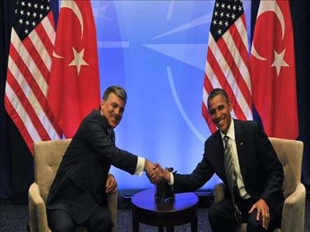  Президент Гюль встретился с президентом США Бараком Обамой